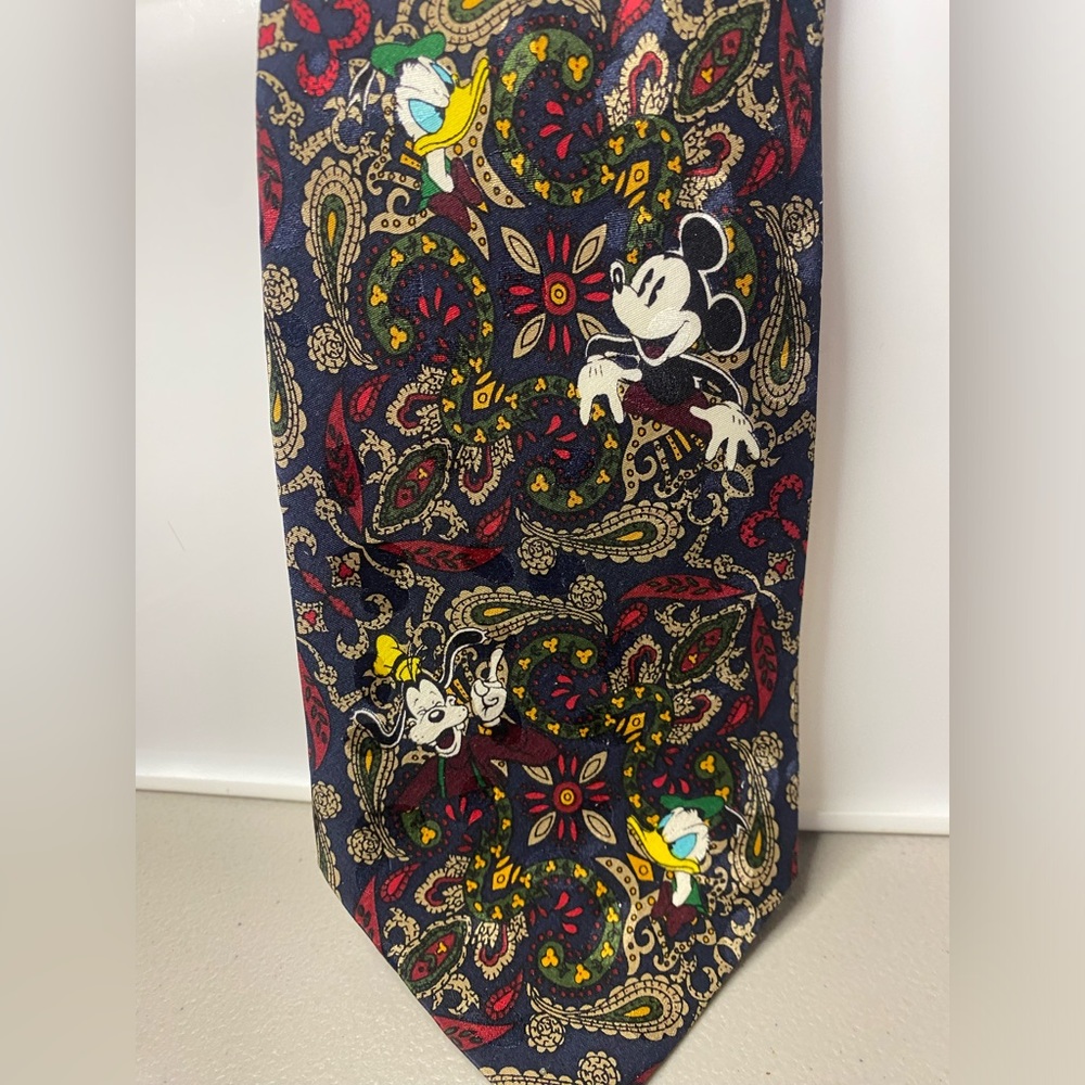 Walt Disney co. / The Disney Store Navy Silk Tie